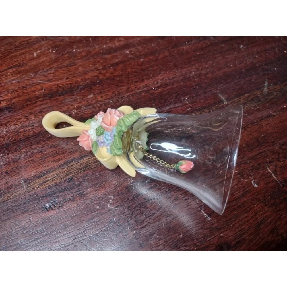 Vintage 1989 Avon FLORAL BOUQUET CRYSTAL BELL
